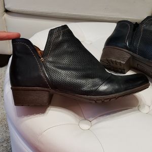 Cobb Hill Black Leather Booties